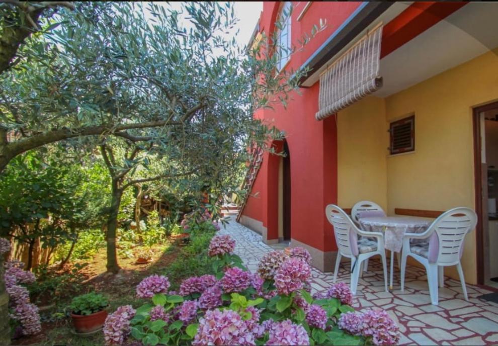 Valentina Apartment Novigrad  Bagian luar foto